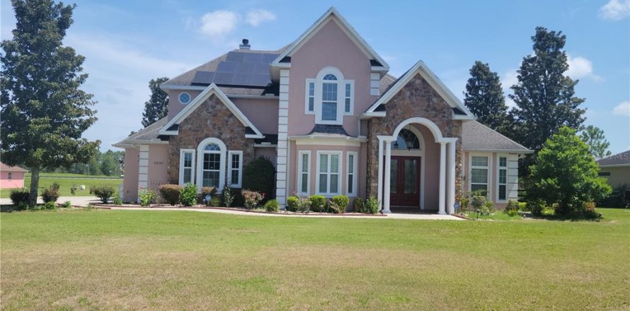 Villa ou maison à Belleview, Floride 4 chambres, 381.83 m2 № 1798043