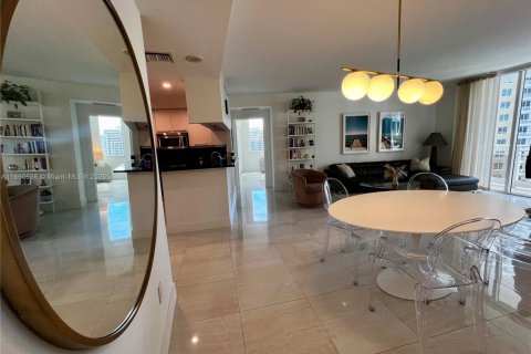 Copropriété à louer à Miami, Floride: 2 chambres, 131.74 m2 № 1891979 - photo 21
