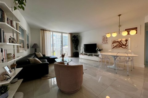 Copropriété à louer à Miami, Floride: 2 chambres, 131.74 m2 № 1891979 - photo 1