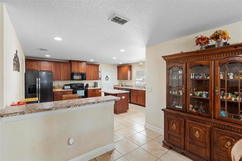 Casa en venta en Leesburg, Florida, 4 dormitorios, 272.3 m2 № 1718565 - foto 5