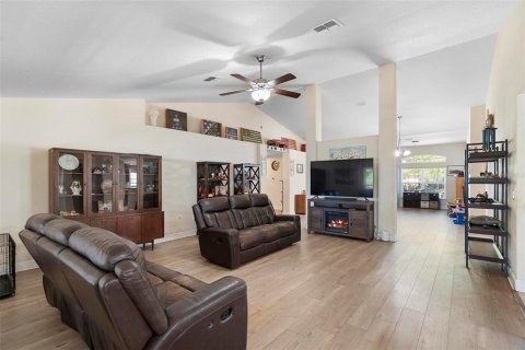 Casa en venta en Leesburg, Florida, 4 dormitorios, 272.3 m2 № 1718565 - foto 13