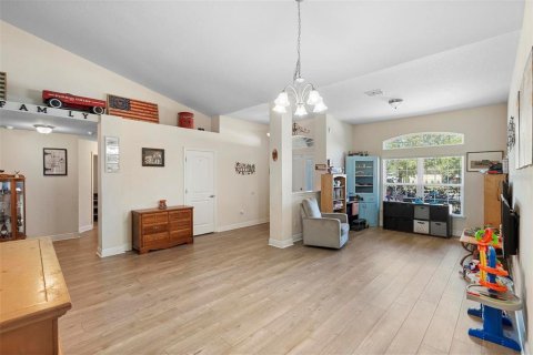 Casa en venta en Leesburg, Florida, 4 dormitorios, 272.3 m2 № 1718565 - foto 17