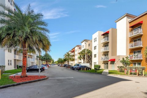 Appartement à louer à Cutler Bay, Floride: 2 chambres, 83.61 m2 № 1989480 - photo 13