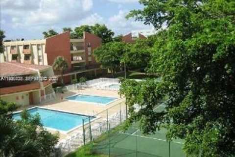 Appartement à louer à Cutler Bay, Floride: 2 chambres, 83.61 m2 № 1989480 - photo 15