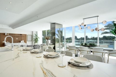 Condominio en venta en Pompano Beach, Florida, 2 dormitorios, 157.56 m2 № 2261750 - foto 14