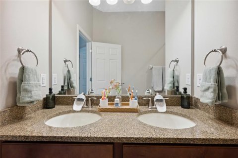 House in Wesley Chapel, Florida 4 bedrooms, 266.63 sq.m. № 1681229 - photo 27