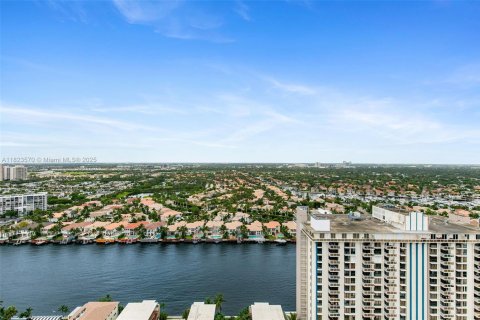 Condo in Hollywood, Florida, 2 bedrooms  № 1788937 - photo 3