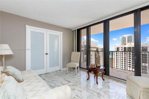Condo in Hollywood, Florida, 2 bedrooms  № 1788937 - photo 26