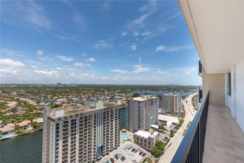 Condo in Hollywood, Florida, 2 bedrooms  № 1788937 - photo 5