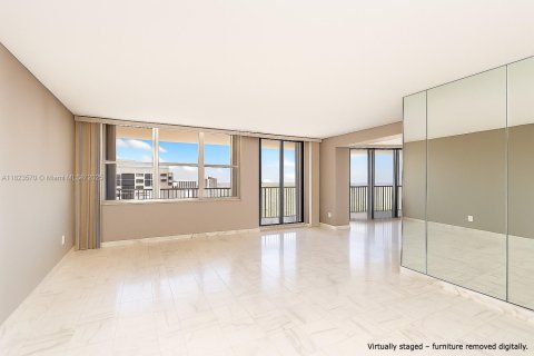 Condo in Hollywood, Florida, 2 bedrooms  № 1788937 - photo 10