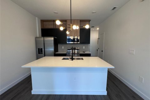 Townhouse in Kissimmee, Florida 3 bedrooms, 126.44 sq.m. № 1849869 - photo 4