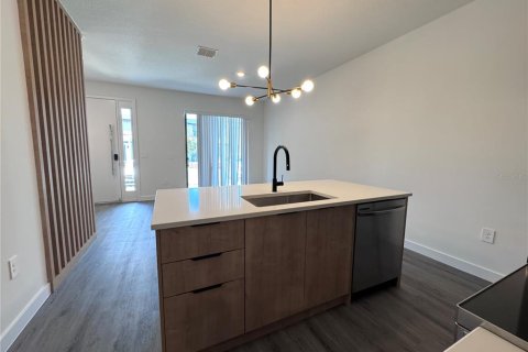 Townhouse in Kissimmee, Florida 3 bedrooms, 126.44 sq.m. № 1849869 - photo 7