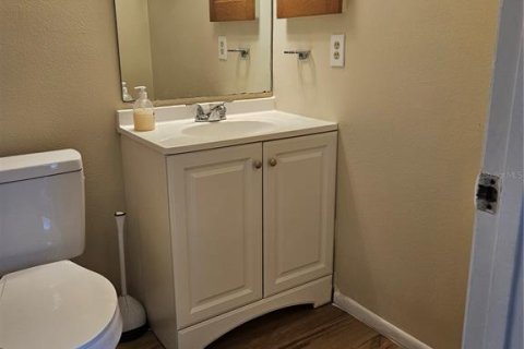 Townhouse in Winter Garden, Florida 3 bedrooms, 91.42 sq.m. № 2093955 - photo 15