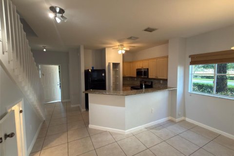 Adosado en alquiler en Tamarac, Florida, 3 dormitorios, 132.66 m2 № 2085870 - foto 7