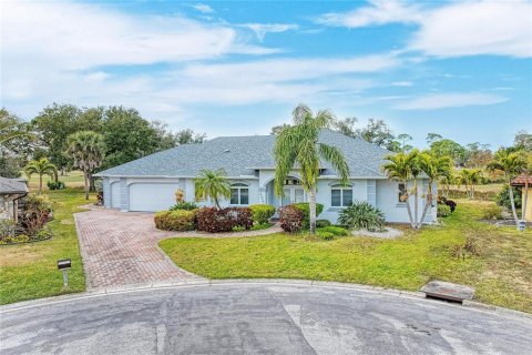 House in Sarasota, Florida 5 bedrooms, 274.34 sq.m. № 2204090