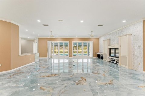 House in Sarasota, Florida 5 bedrooms, 274.34 sq.m. № 2204090 - photo 18