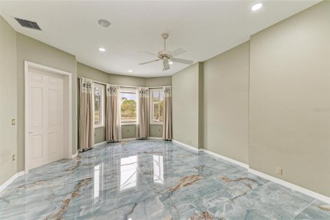 House in Sarasota, Florida 5 bedrooms, 274.34 sq.m. № 2204090 - photo 30