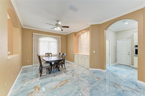 House in Sarasota, Florida 5 bedrooms, 274.34 sq.m. № 2204090 - photo 15