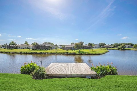 Casa en alquiler en Kissimmee, Florida, 3 dormitorios, 257.34 m2 № 1922268 - foto 13