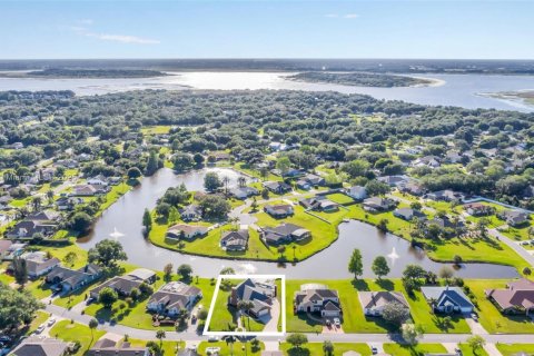 Casa en alquiler en Kissimmee, Florida, 3 dormitorios, 257.34 m2 № 1922268 - foto 16