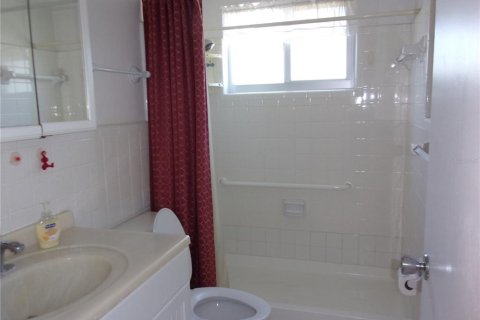 Condo in Seminole, Florida, 1 bedroom  № 1723034 - photo 15