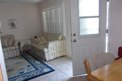 Condo in Seminole, Florida, 1 bedroom  № 1723034 - photo 10