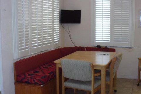 Condo in Seminole, Florida, 1 bedroom  № 1723034 - photo 8