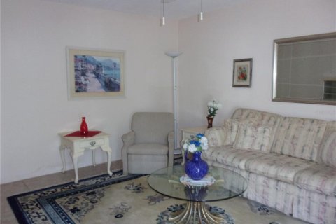 Condo in Seminole, Florida, 1 bedroom  № 1723034 - photo 12