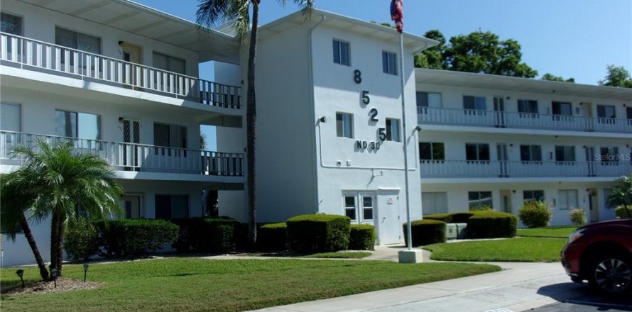 Condo in Seminole, Florida, 1 bedroom № 1723034