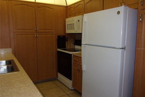 Condo in Seminole, Florida, 1 bedroom  № 1723034 - photo 4