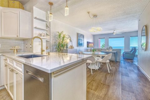 Купить кондоминиум в Норт-Редингтон-Бич, Флорида 3 комнаты, 121.42м2, № 2102260 - фото 11