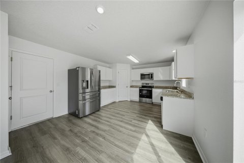 Villa ou maison à vendre à Citrus Springs, Floride: 4 chambres, 193.52 m2 № 2398512 - photo 2