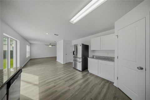 Villa ou maison à vendre à Citrus Springs, Floride: 4 chambres, 193.52 m2 № 2398512 - photo 13