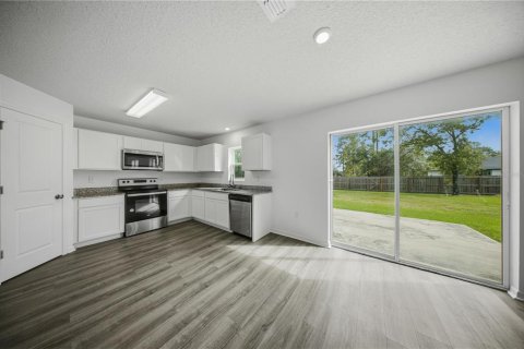 Villa ou maison à vendre à Citrus Springs, Floride: 4 chambres, 193.52 m2 № 2398512 - photo 11
