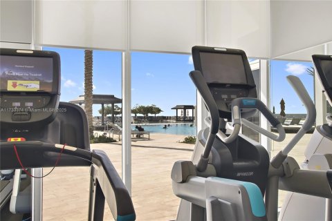 Condo in Hallandale Beach, Florida, 2 bedrooms  № 1482413 - photo 21