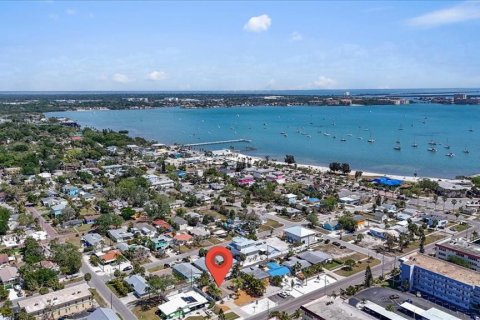 House in Gulfport, Florida 3 bedrooms, 111.85 sq.m. № 2150221 - photo 28