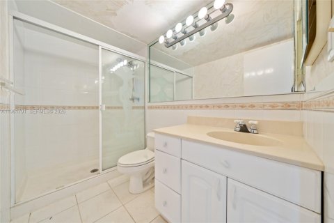 Condominio en venta en Hallandale Beach, Florida, 2 dormitorios, 104.98 m2 № 2024624 - foto 27