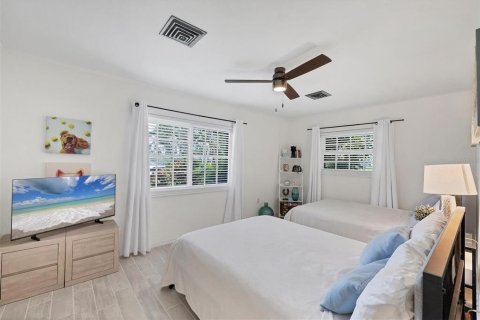 House in Englewood, Florida 3 bedrooms, 172.43 sq.m. № 1893991 - photo 22
