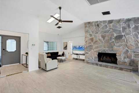 House in Englewood, Florida 3 bedrooms, 172.43 sq.m. № 1893991 - photo 11