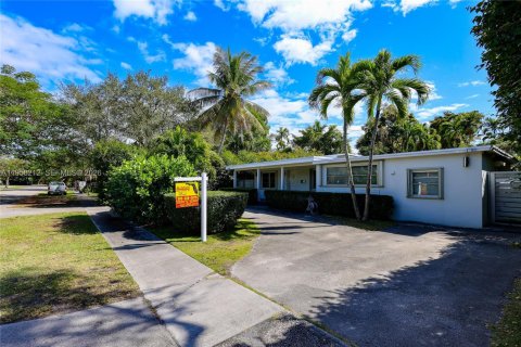 Villa ou maison à Miami, Floride 4 chambres, 105.54 m2 № 2019910