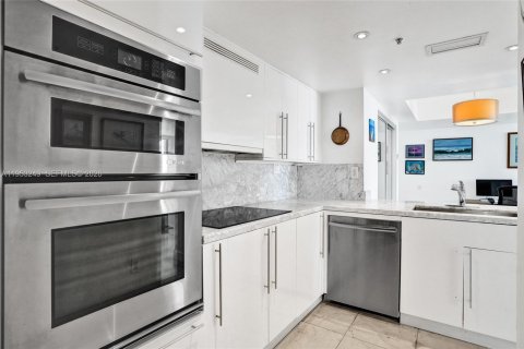 Купить кондоминиум в Майами-Бич, Флорида 1 спальня, 69.31м2, № 2007851 - фото 14