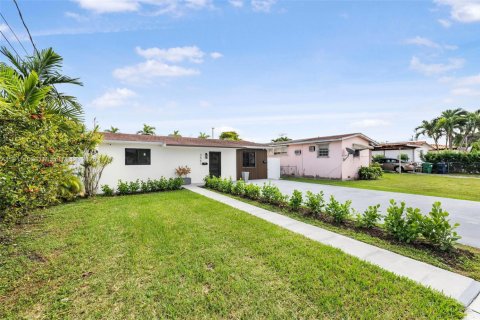 Immobilier commercial à vendre à Miami, Floride: 112.88 m2 № 1966962 - photo 3