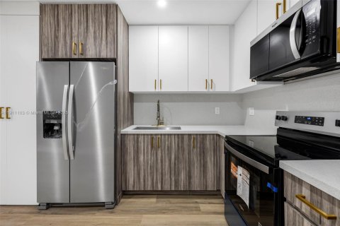 Immobilier commercial à vendre à Miami, Floride: 112.88 m2 № 1966962 - photo 28