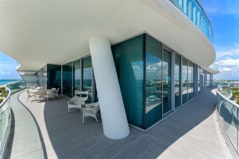 Купить кондоминиум в Серфсайд, Флорида 5 спален, 624.86м2, № 1940764 - фото 30