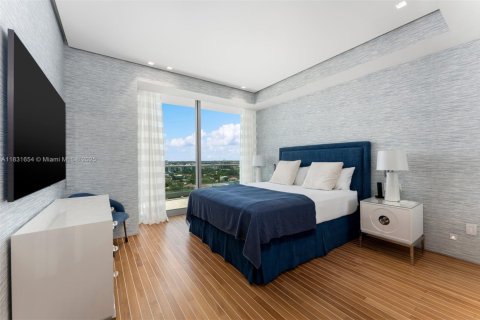 Купить кондоминиум в Серфсайд, Флорида 5 спален, 624.86м2, № 1940764 - фото 12