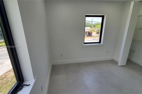 Appartement à louer à Miami, Floride: 2 chambres, 66.89 m2 № 2018529 - photo 23