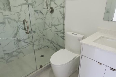 Appartement à louer à Miami, Floride: 2 chambres, 66.89 m2 № 2018529 - photo 24