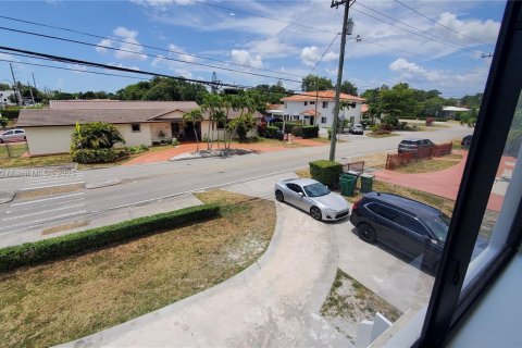 Appartement à louer à Miami, Floride: 2 chambres, 66.89 m2 № 2018529 - photo 8