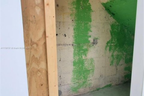 Appartement à louer à Miami, Floride: 2 chambres, 66.89 m2 № 2018529 - photo 28