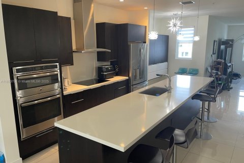 Copropriété à louer à Doral, Floride: 3 chambres, 178.65 m2 № 1888012 - photo 13